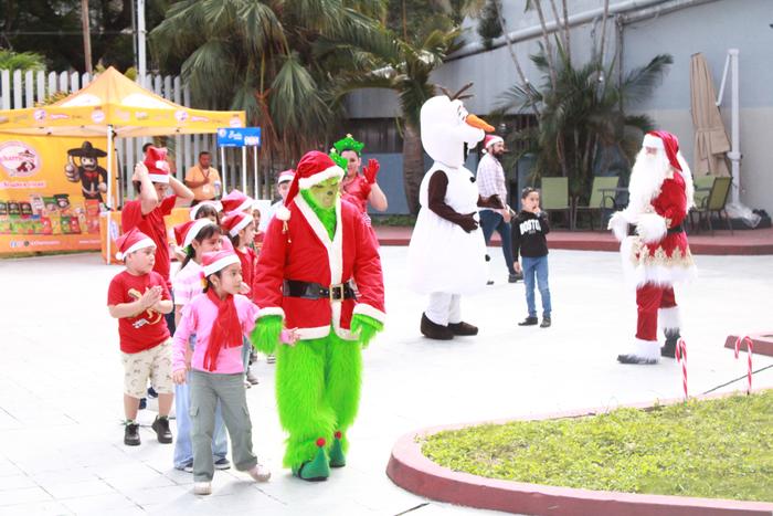 N10 y Santa Claus 2025