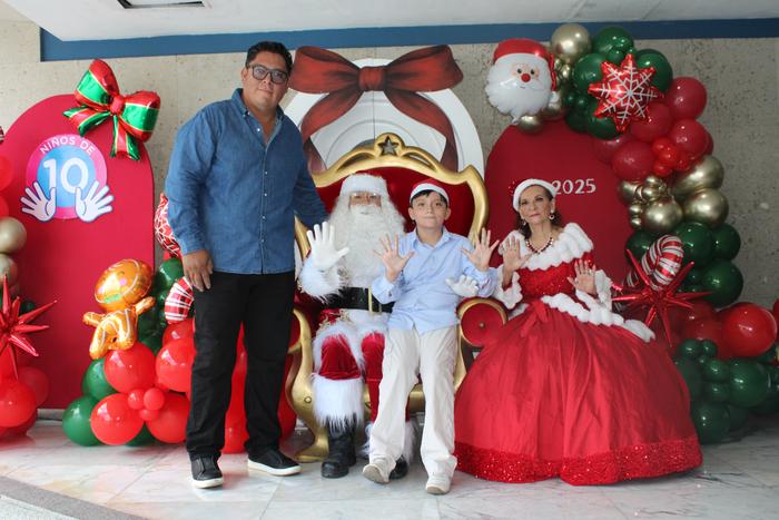 N10 y Santa Claus 2025