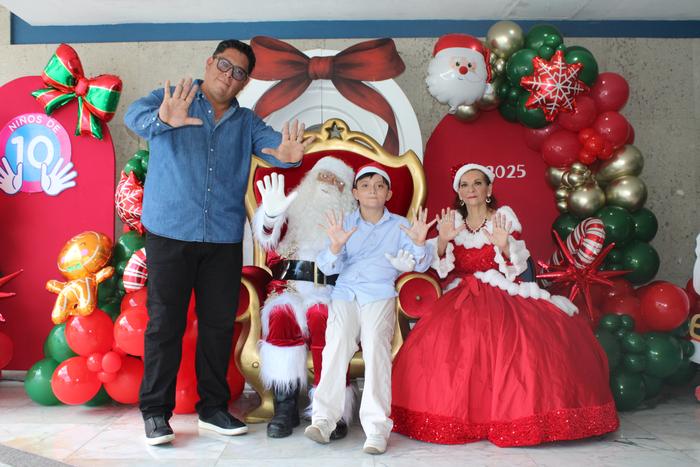N10 y Santa Claus 2025