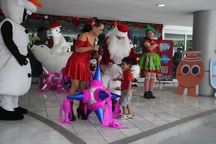 N10 y Santa Claus 2025