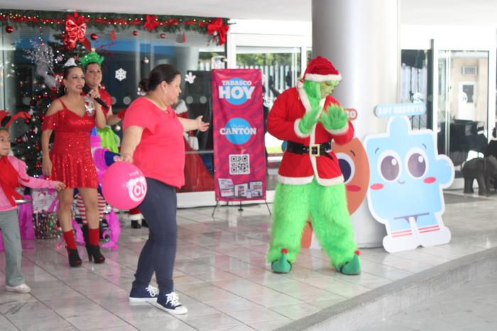 N10 y Santa Claus 2025