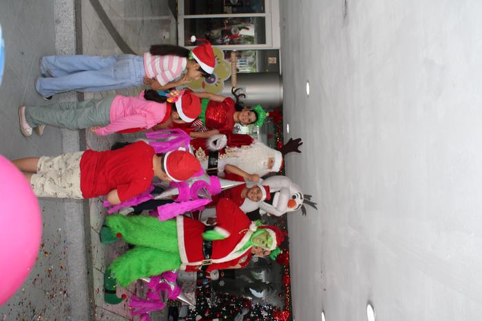 N10 y Santa Claus 2025